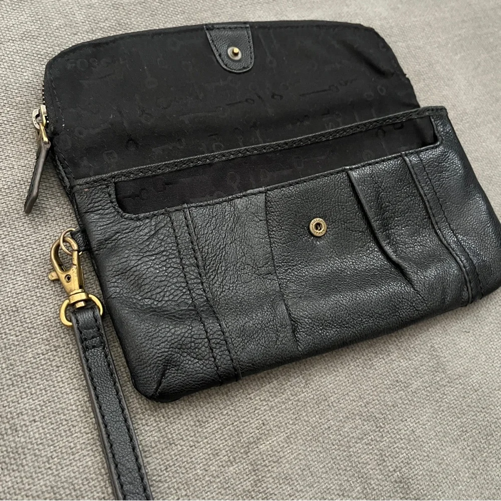 Vintage Fossil Black Emory Leather Fold Over Wristlet Wallet